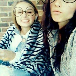 Meet your Posher, Meagan